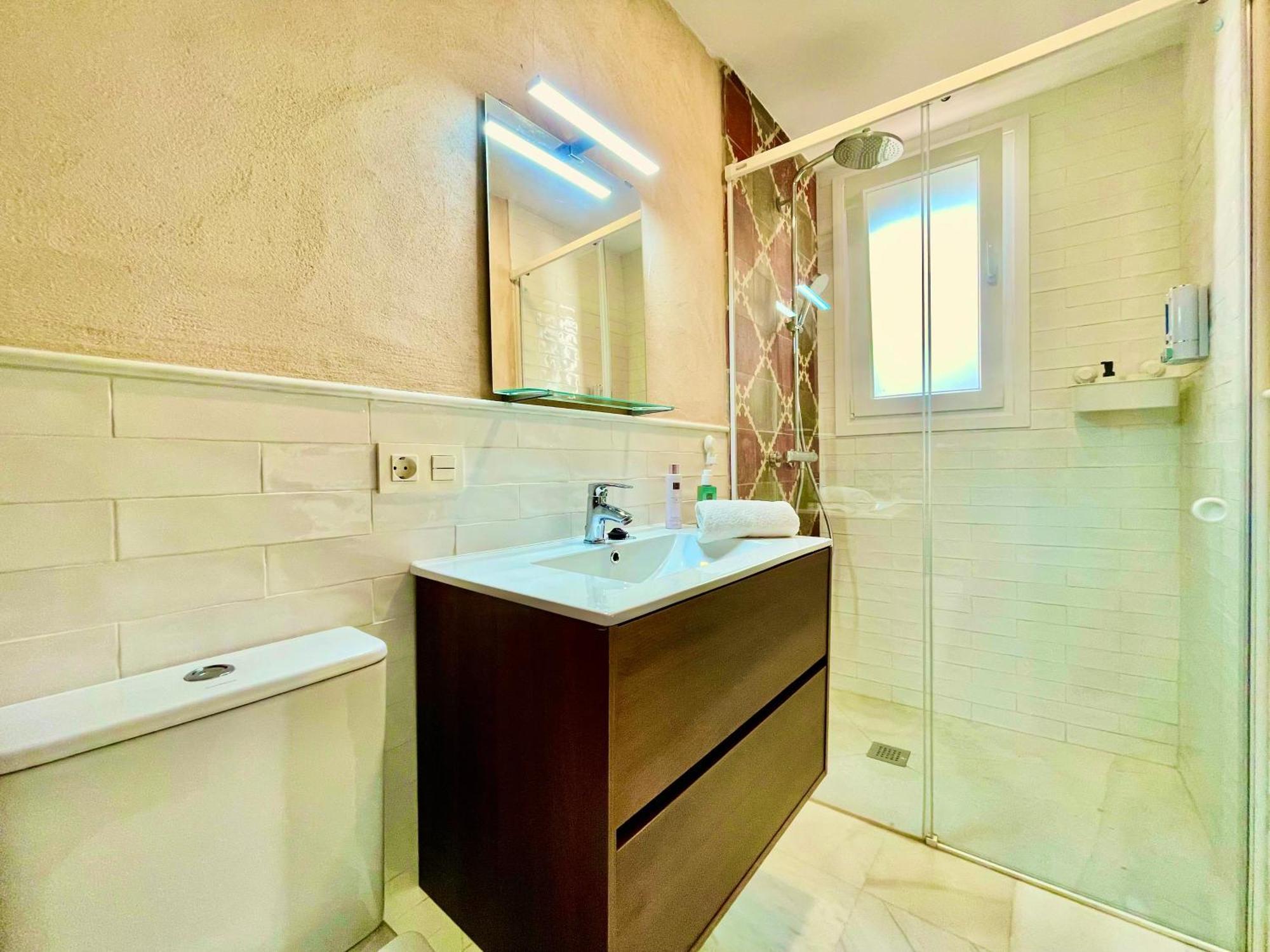 Click Triana Apartment Sevilla Eksteriør bilde